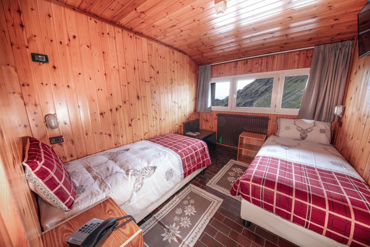 Albergo Quarto Pirovano Gebirgspass Stilfser Joch Exterior foto