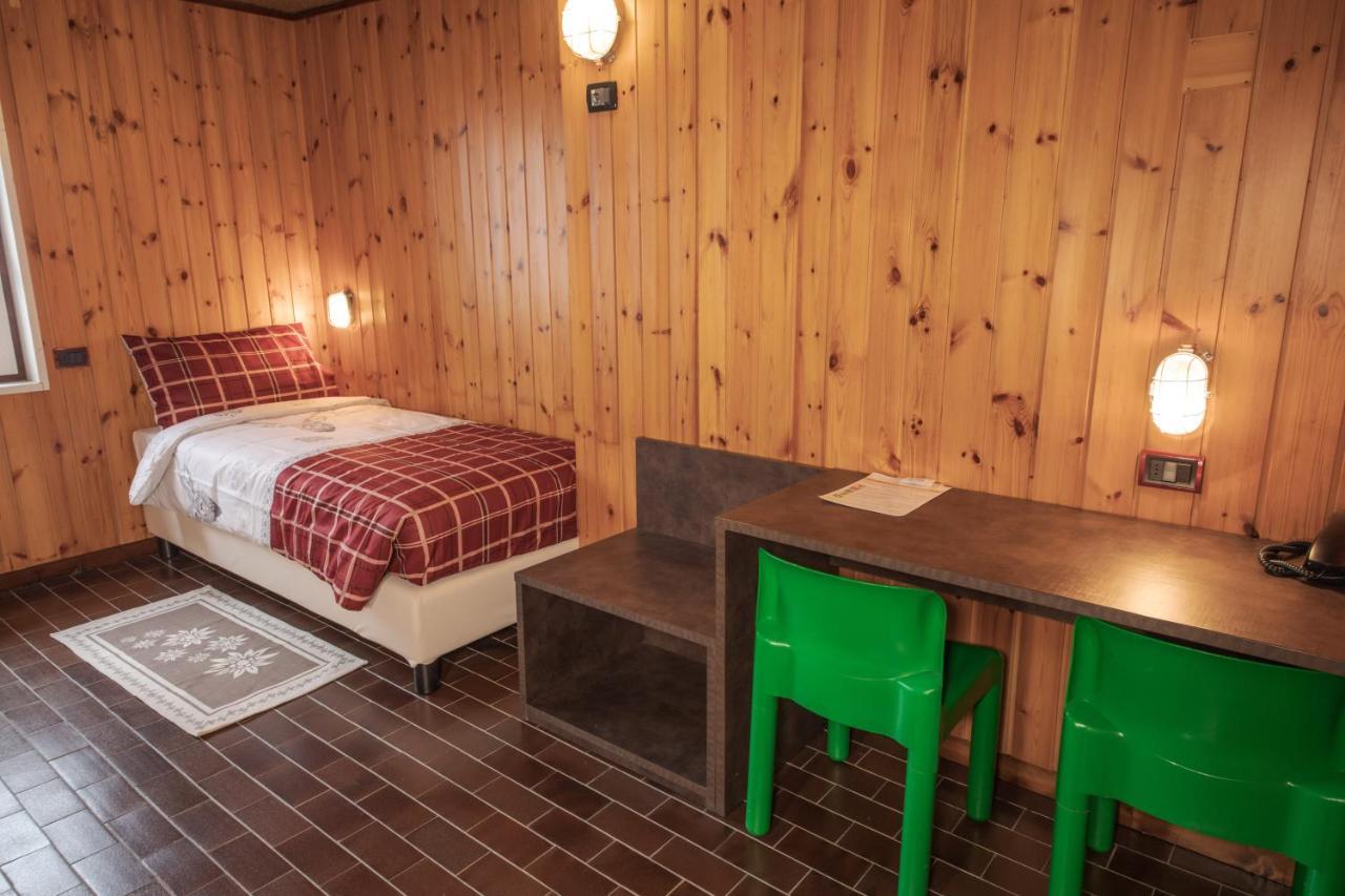 Albergo Quarto Pirovano Gebirgspass Stilfser Joch Exterior foto