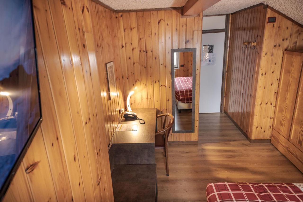 Albergo Quarto Pirovano Gebirgspass Stilfser Joch Exterior foto